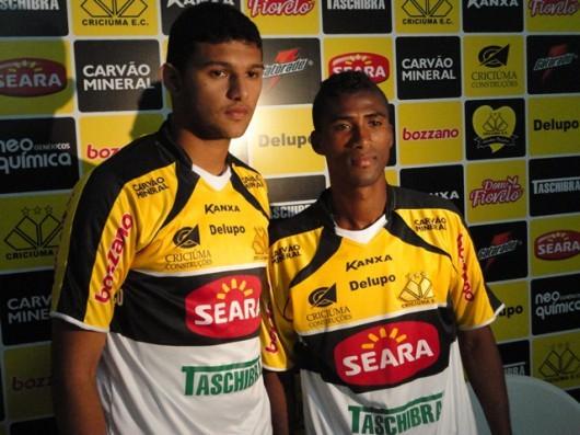 Sangue novo na lateral e na zaga tricolor