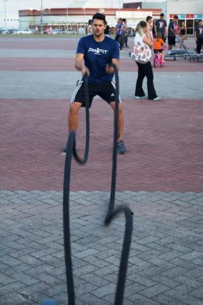Aulão fitness reúne alunos e comunidade no Parque das Nações