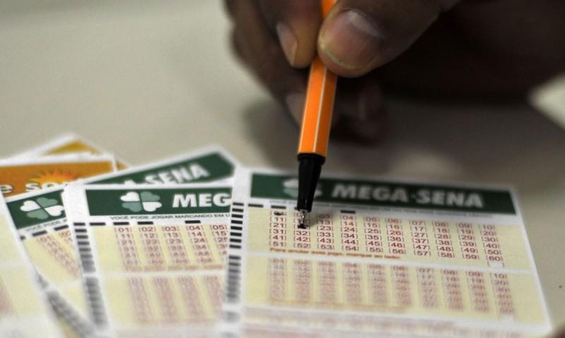 Mega-Sena pode pagar prêmio de R$ 75 milhões neste sábado