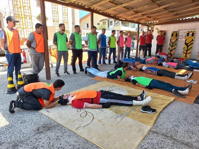 Empresas Icon formam 22 brigadistas voluntários