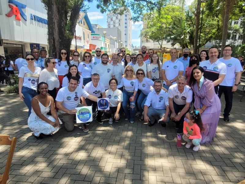 Eleição OAB: Chapa 102 reforça contato com advogados no centro de Criciúma