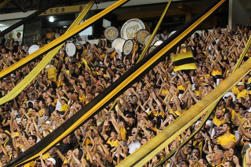 Criciúma tem a segunda melhor média de público presente total da Série B 2023