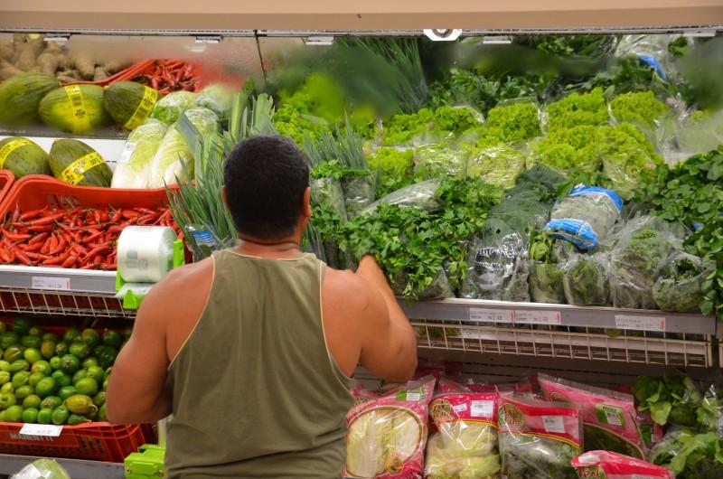 Verão exige cuidados especiais com os alimentos