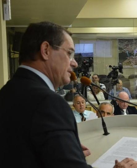No Legislativo, vereador fala sobre tentativa de estupro contra neta
