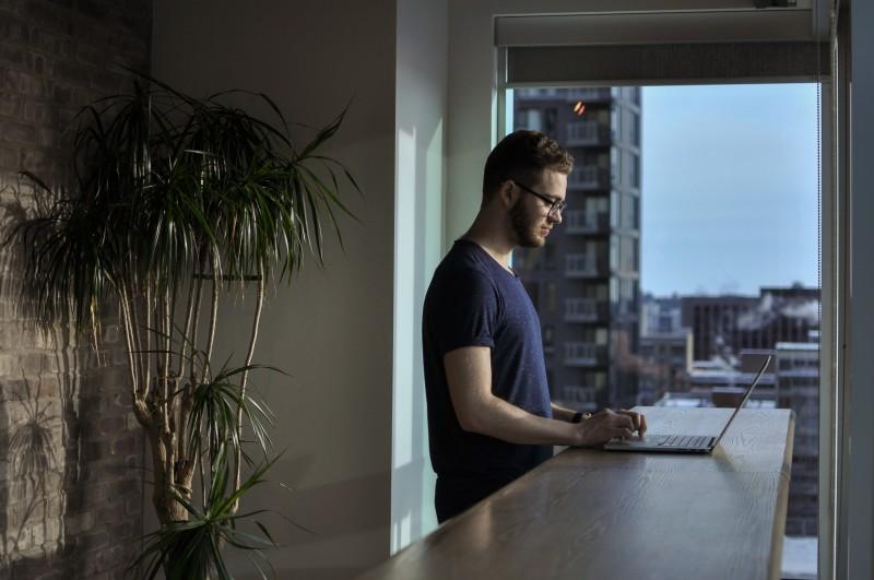 O home office como alternativa aos trabalhadores em isolamento social