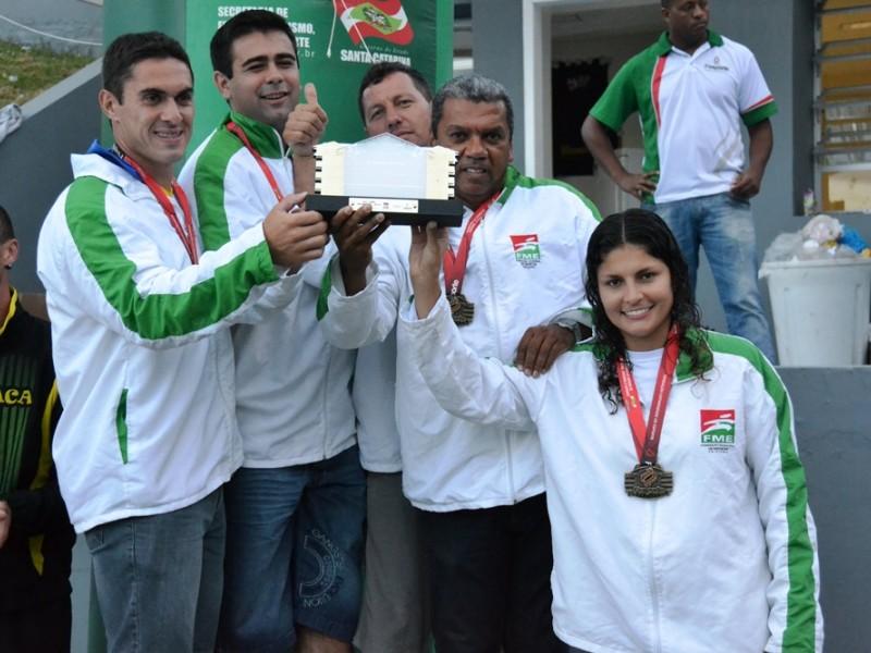 Jasc: Atletismo masculino conquista 3º lugar geral