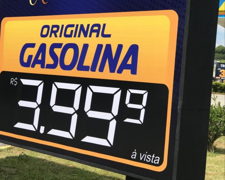 A gasolina está mais barata em Criciúma; valor abaixo de R$ 4 