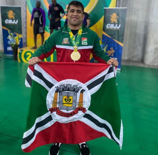 Criciumense é campeão brasileiro de jiu-jitsu e vai disputar o maior campeonato da modalidade