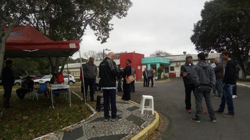 Trabalhadores do Santa Catarina temem “calote” com a sucessão de gestão 