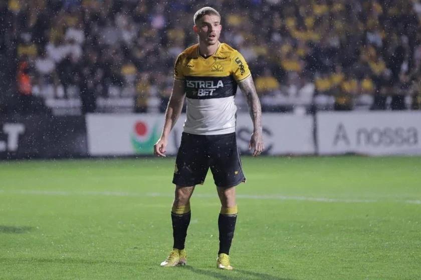 Titular na reta final da Série B, volante se despede do Criciúma