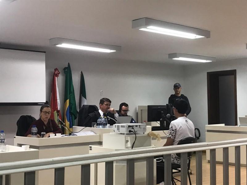 Homem é condenado a 11 anos de prisão por tentativa de homicídio em Lauro Müller
