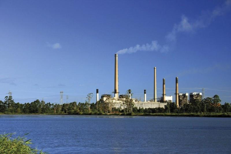 Ministério de Minas e Energia debate fechamento da usina Jorge Lacerda