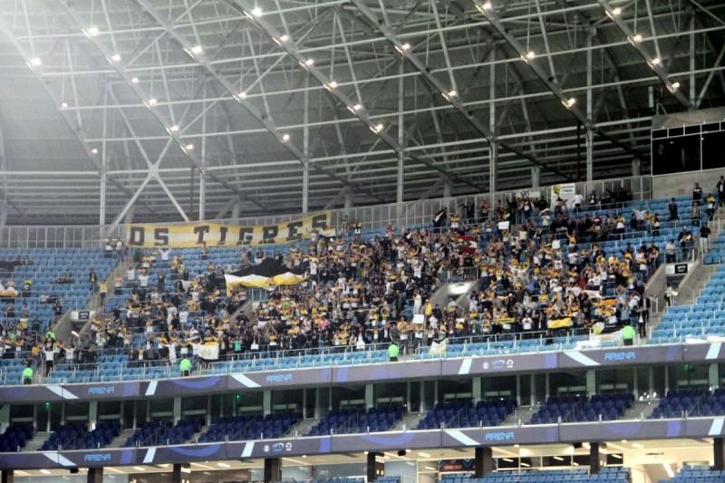 Torcida do Criciúma terá ônibus e ingressos gratuitos para partida contra o Grêmio na Arena