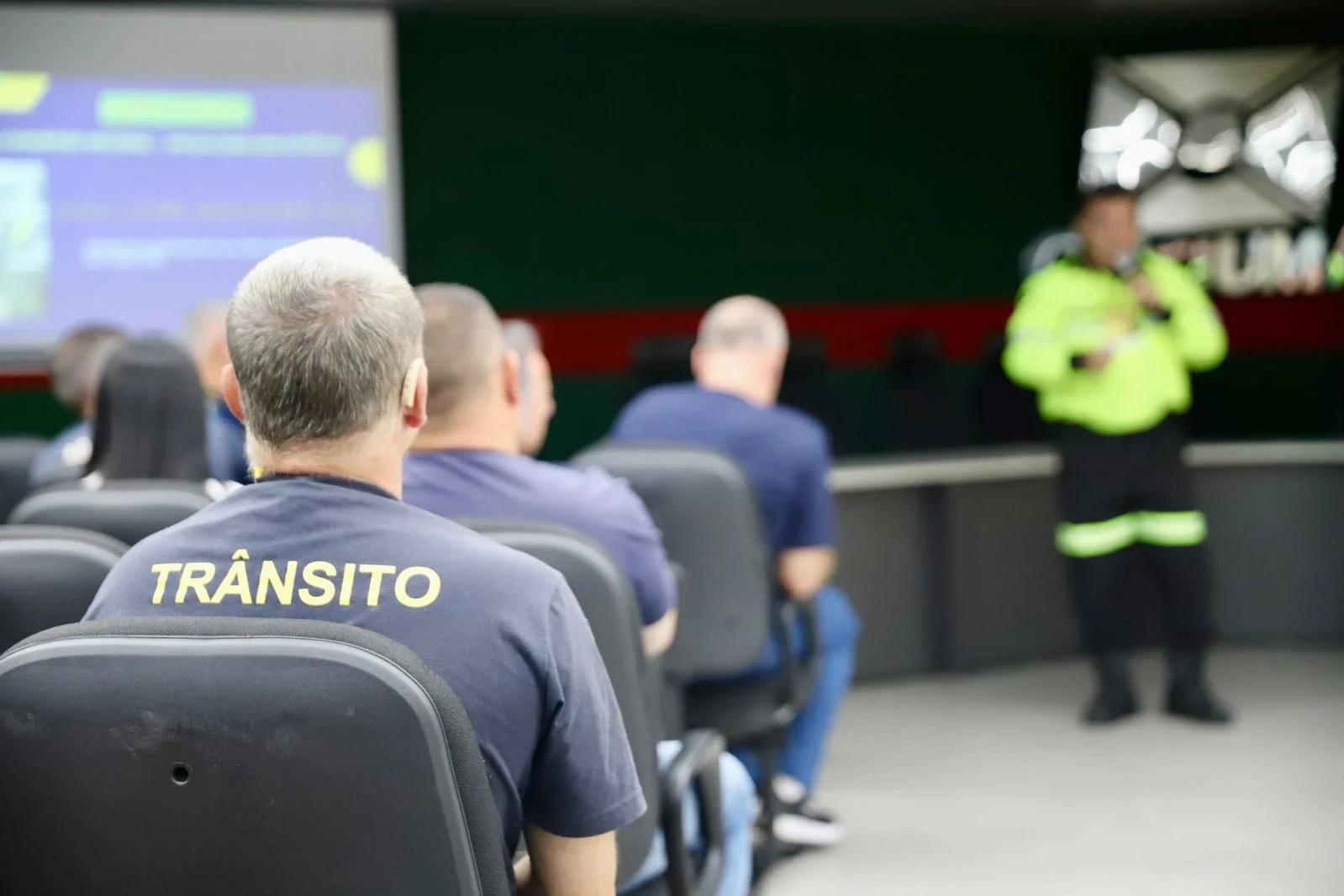 Encontro inédito reúne agentes de trânsito de SC e outros estados em Criciúma