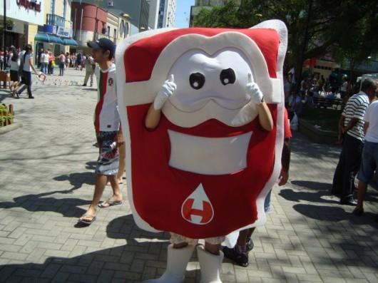 Grupo de amigos promove ação para ajudar o Hemosc