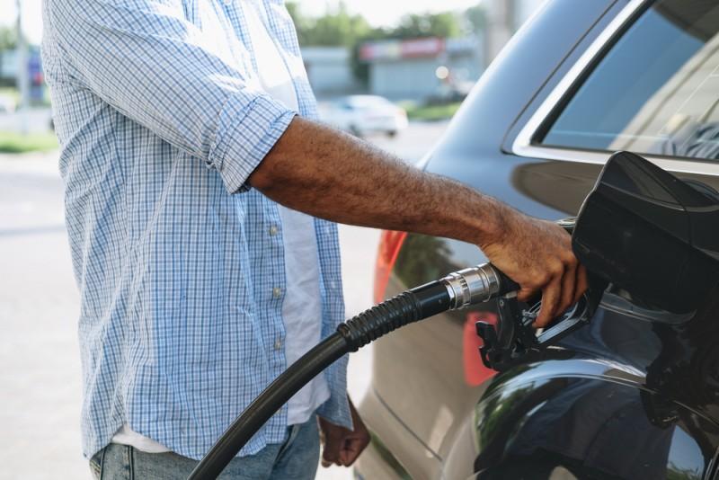 Gasolina comum é encontrada a R$ 5,14 por litro em Içara