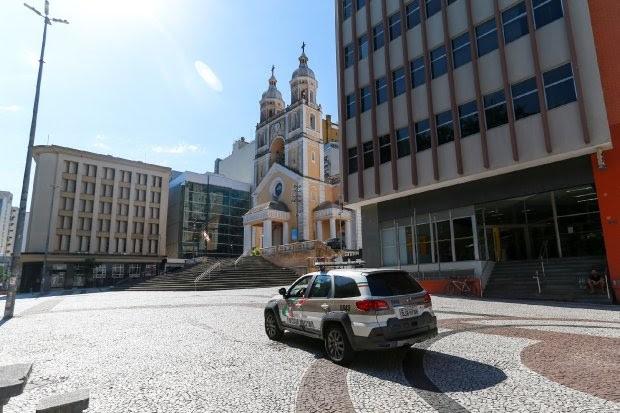 Publicado decreto que prorroga restrição ao convívio por mais sete dias
