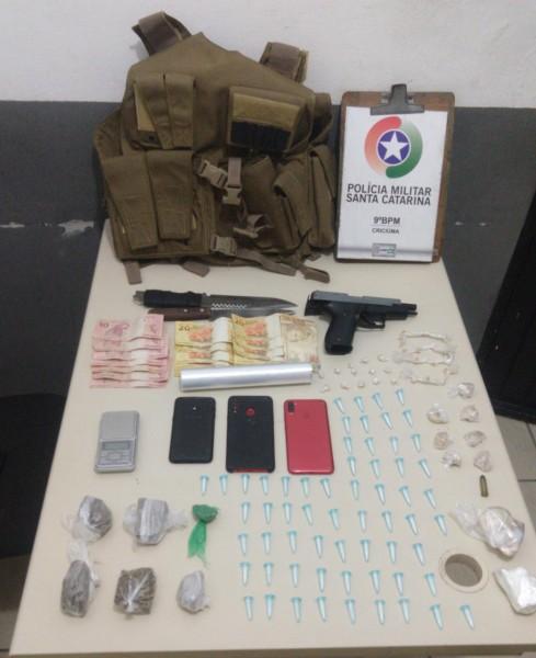Dupla acusada de traficar drogas no bairro Cristo Redentor é presa pela Polícia Militar