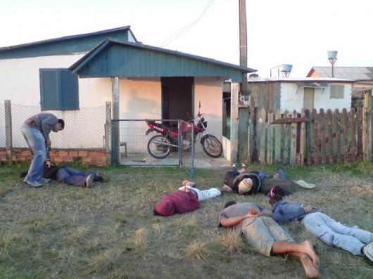 Polícia estoura ponto de tráfico no extremo sul