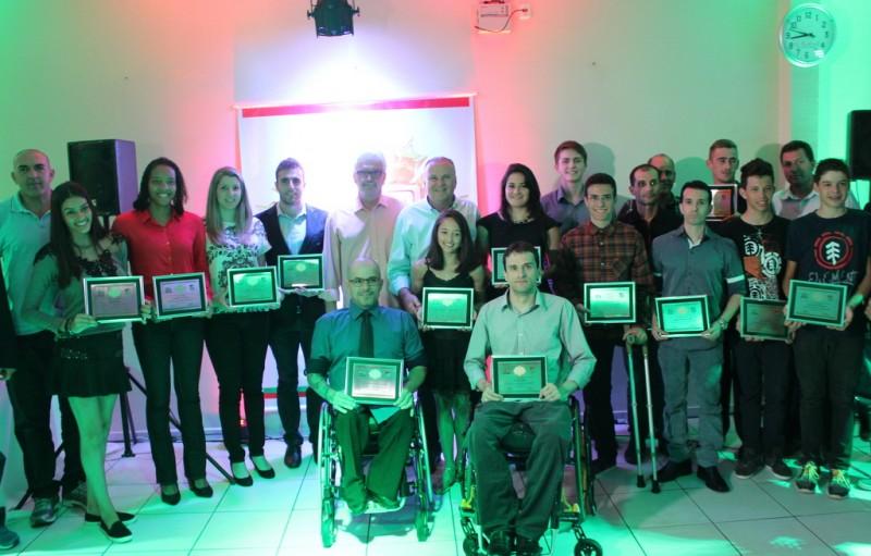 Noite de premiações encerra o ano da FME 