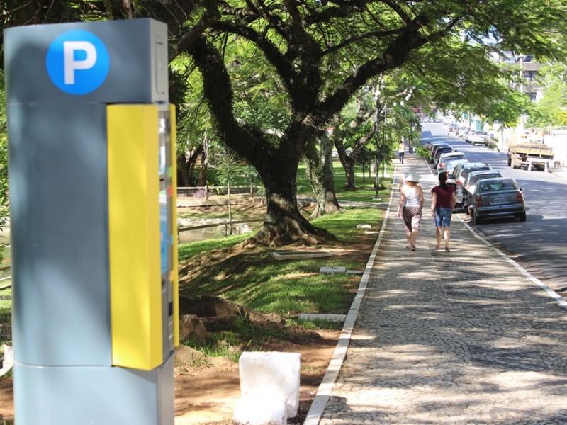 Parquímetros voltam a funcionar a partir desta semana em Criciúma