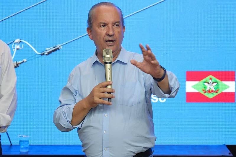Jorginho Mello entra na briga da Tainha com Governo Federal