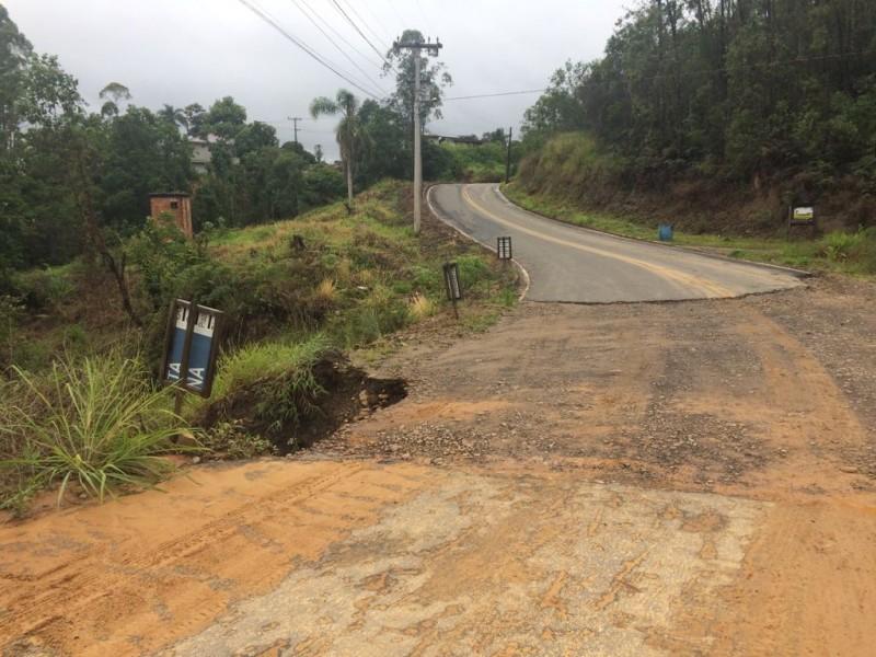 Ponte: nova queda pode prejudicar trânsito e traz perigo para motoristas