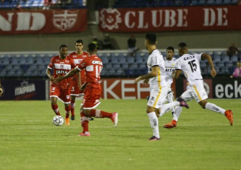 Jogando fora de casa, Criciúma conquista mais um ponto na Série B
