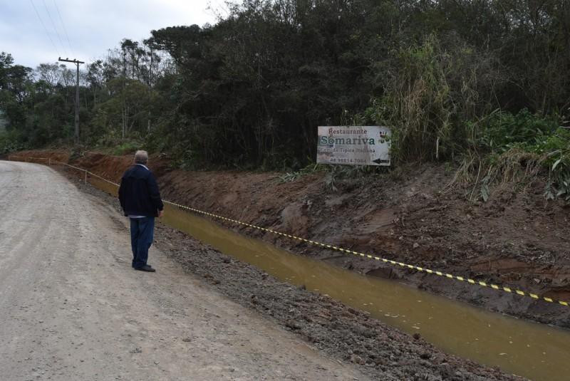 Obras de pavimentação do acesso à Barragem do Rio São Bento seguem em ritmo acelerado