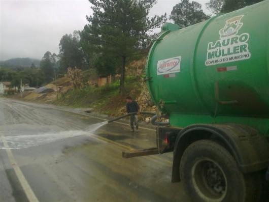 Após queda de barreira, rodovia entre Mina Nova e Itanema é liberada