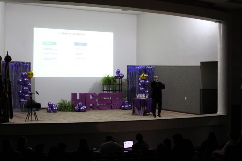 UniSatc promove palestras sobre RH Estratégico  