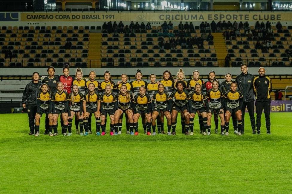 Meninas Carvoeiras se preparam para a estreia no Campeonato Catarinense