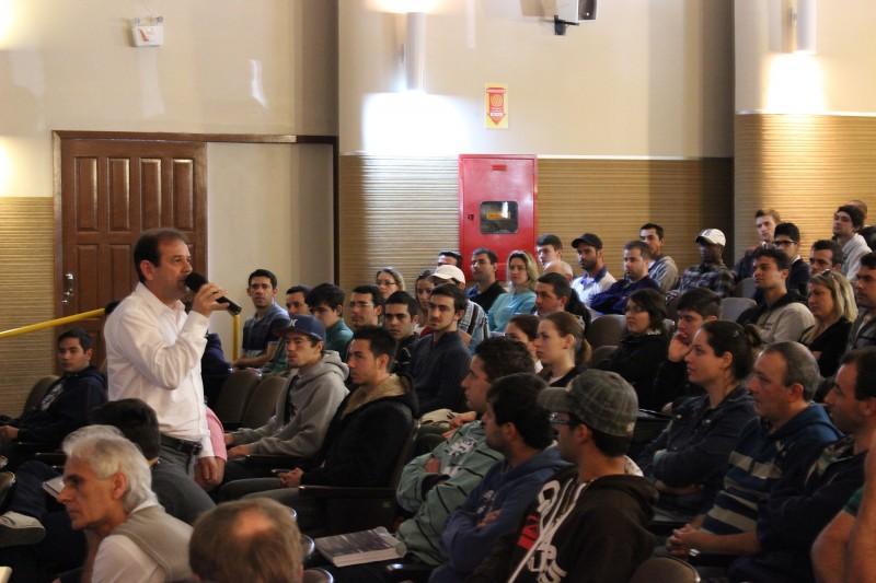 Mais de 540 alunos do Pronatec/Satc começam cursos