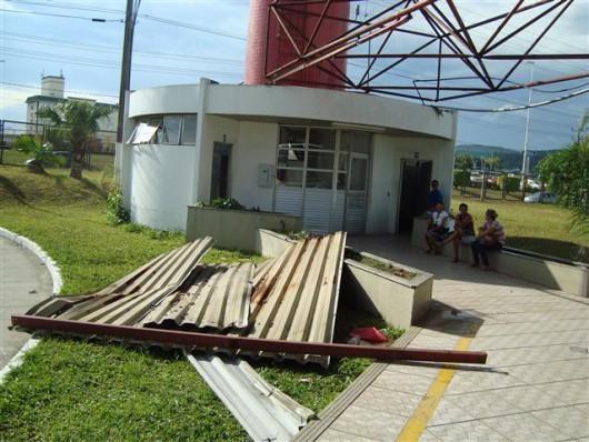 Terminal da Próspera também teve estrutura danificada pelo vendaval
