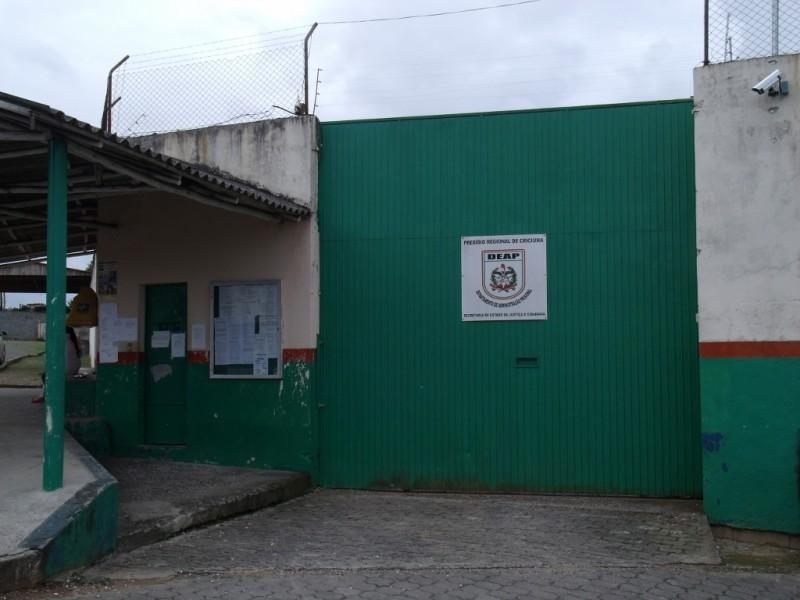 Disparos são efetuados no portão do Presídio Santa Augusta
