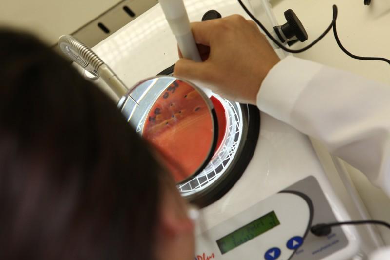 Alunos da Unesc orientam comunidade sobre Transtorno Bipolar