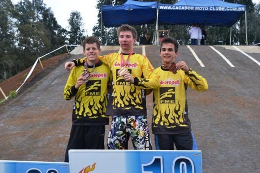 Ciclismo criciumense emplaca pódio triplo no BMX