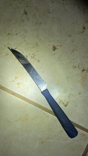 Filho confessa ter esfaqueado pai por raiva