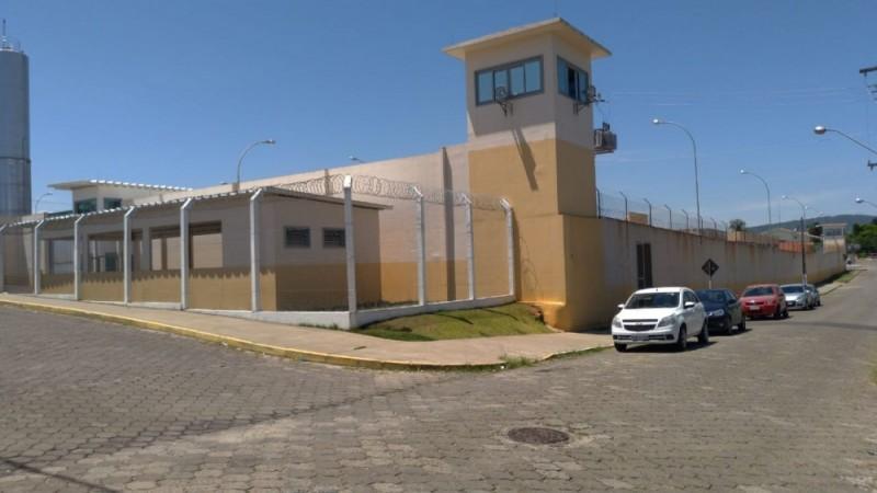 Detento vai a júri popular após confessar ter matado colega de cela que passou a mão em sua nádega