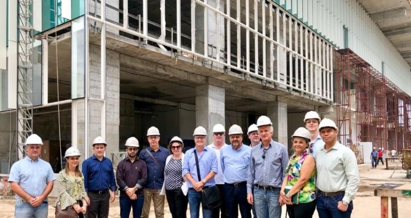 No Panamá, empresários de SC conhecem tendências para o setor da construção