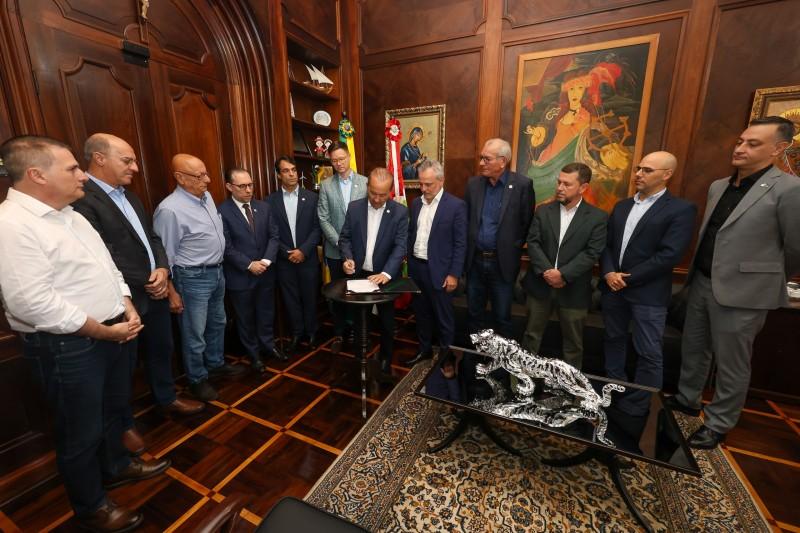 Governo do Estado autoriza edital para Procedimento de Manifestação de Interesse da ZPE de Imbituba