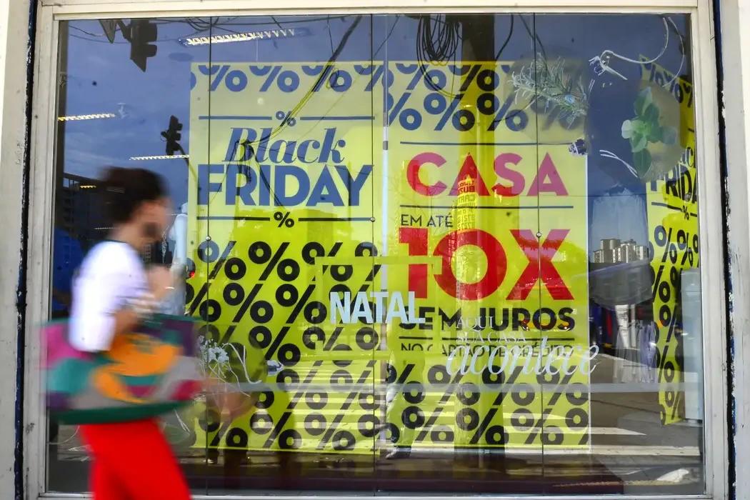 Black Friday deve movimentar lojas físicas e on-line de Criciúma