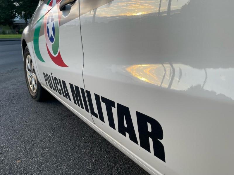 Criminosos tentam furtar mercado, quebram parede e abandonam ovos de páscoa e uísque em Sangão