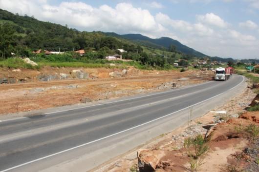 BR-101: Trânsito terá interrupções em Laguna nesta quinta-feira e sábado