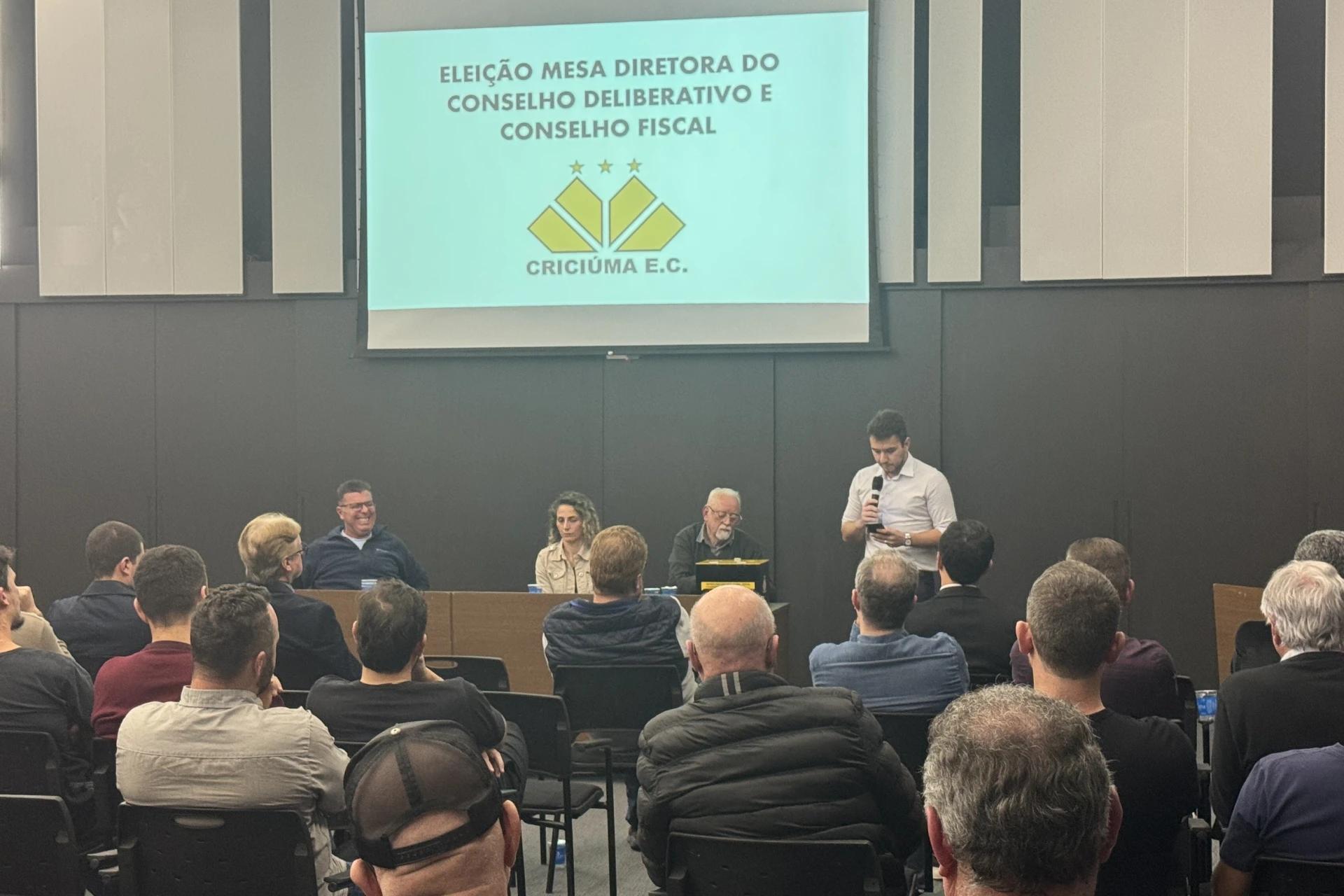 Novo presidente do Conselho Deliberativo tem o primeiro ato