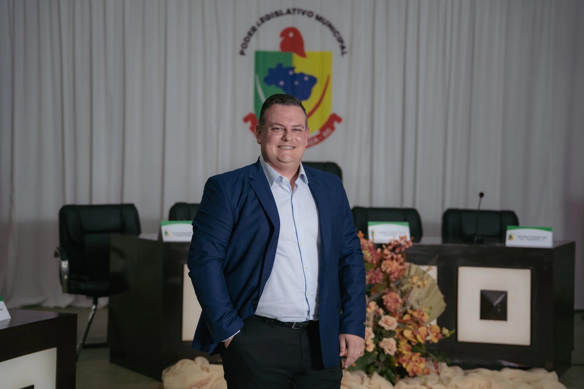 Carlos Sweder toma posse como vereador em Morro da Fumaça