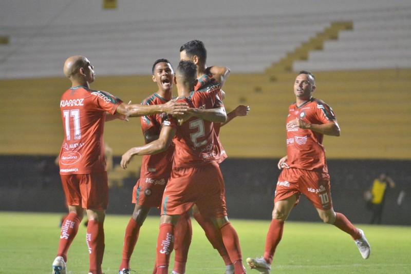 Próspera vence Metropolitano e sobe para sexto na tabela do Campeonato Catarinense