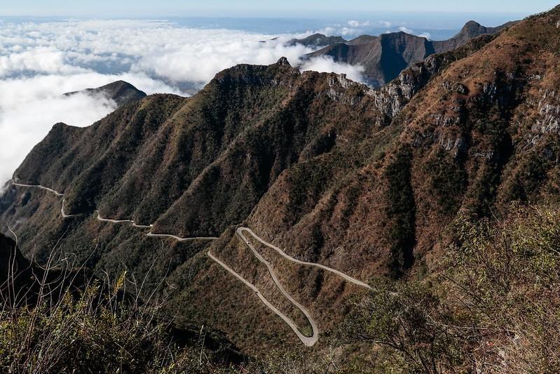 Trânsito na Serra do Rio do Rastro segue com restrições; liberação da pista a partir das 13 horas