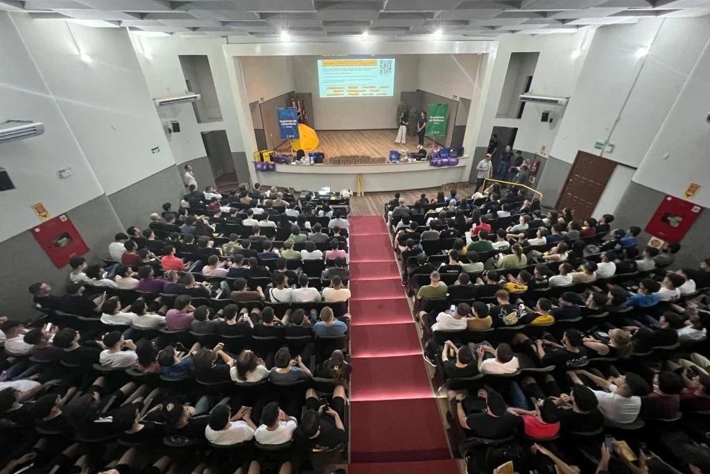 UniSatc amplia impacto do Universidade Gratuita e chega a 923 acadêmicos beneficiados em 2025