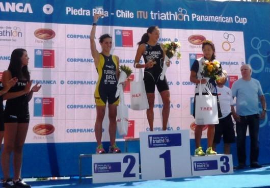 Carol Furriela é campeã sul-americana de Triathlon